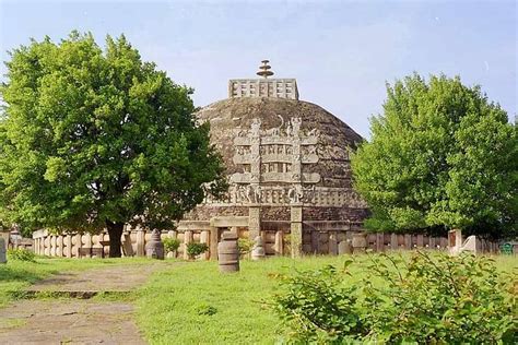 The 'Great Stupa' at Sanchi (Illustration) - World History Encyclopedia