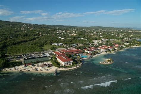 Holiday Inn Montego Bay All-Inclusive Resort