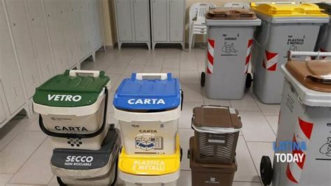 Latina La Raccolta Rifiuti Porta A Porta Di Abc Come Funziona