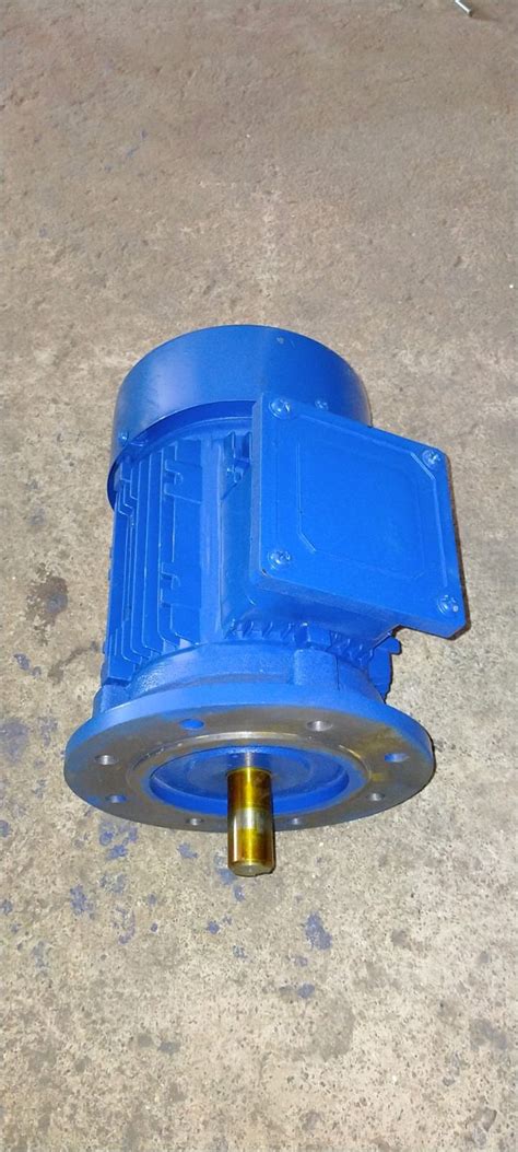 15 HP FLANGE MOUNTED THREE PHASE ELECTRIC MOTOR RPM 960 Shruti