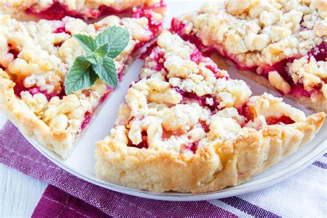 Strawberry Crumb Pie Bishop S Orchards