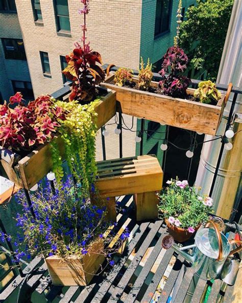 DIY Balcony Railing Planter: Decorative Planter Ideas