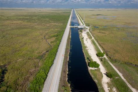 150+ Tamiami Trail Scenic Highway Photos Stock Photos, Pictures ...