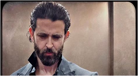 Hrithik Roshan posts mirror selfie before makeover: ‘Last post with ...