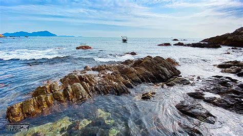 【穿越东西冲】3月：徒步穿越深圳经典海岸线，惊涛拍岸的壮观海景 游侠客旅行