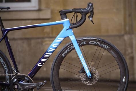 Review: Canyon Ultimate CF SLX Disc 9.0 Movistar | road.cc