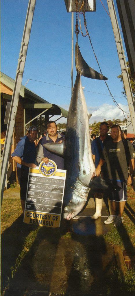 Big Mako SHARKMEN FISHING CHARTERS