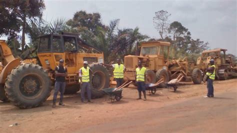 Bocanda Dimbokro Les Travaux Du Reprofilage De L Axe Routier Lanc S