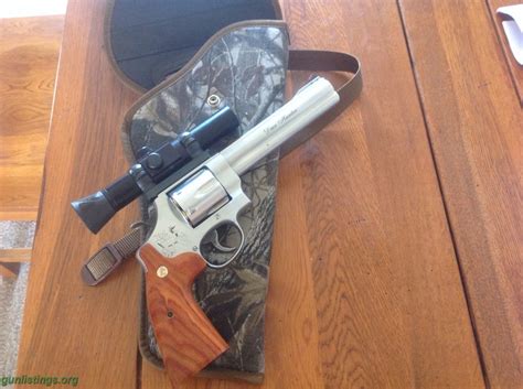 Gunlistings.org - Pistols S&W 629 Classic " Deer Hunter"