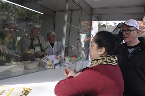 FOTOS Público continua apreciando as delícias da feira em Ivoti