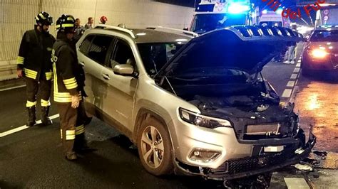 Incidente Sulla Regina In Galleria A Brienno 4 Feriti Ta Cui Un