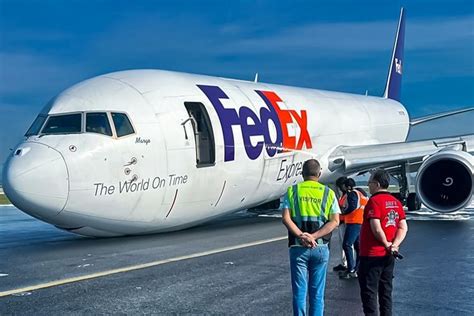 Airways Magazine On Instagram Earlier This Morning A FedEx Boeing