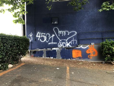 Found in Seattle, not sure what gang it is : r/Northwest_Gangs