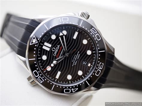 Review Omega Seamaster Diver M Ceramic And Titanium No Date Specs