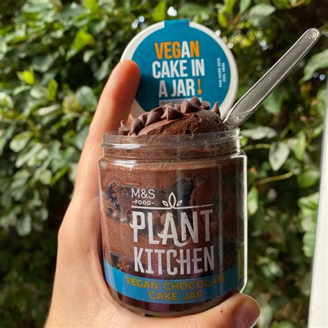 Plant Kitchen M S Vegan Chocolate Cake Jar Review Abillion