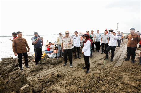 Banjir Di Demak Surut Dan Penduduk Pulang Ariwara