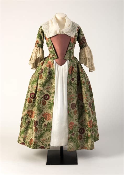 A History Of Fashion In 100 Objects Gallery 1730s Fashion 18th