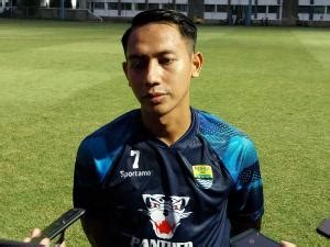 Gabung Latihan Persib Bandung Jelang Liga Usai Libur