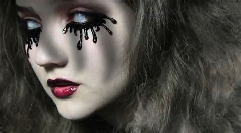 70 Scary Halloween Makeup Looks