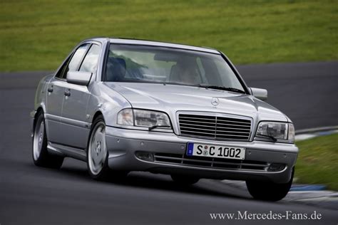 Mercedes Benz Baureihen W 202 Die Erste C Klasse Mit Der Baureihe W 202 Hieß Die Mercedes