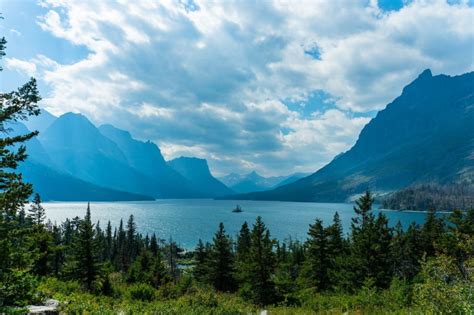 The Absolute Best Spots for Glacier National Park Photography | Alex on ...