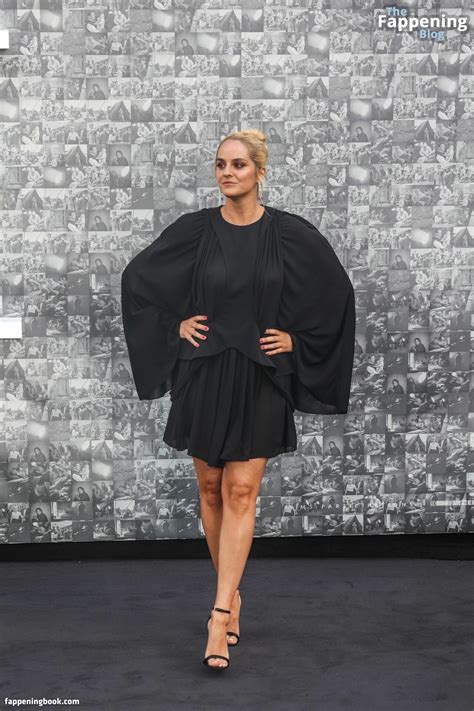 Noemie Merlant Noemiemerlant Nude OnlyFans Leaks Fappening FappeningBook