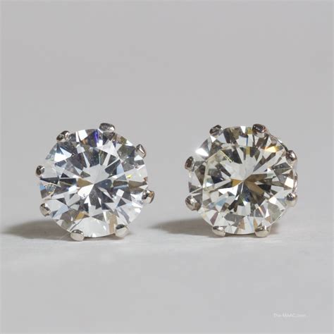 Fine Diamond Stud Earrings - Manhattan Art and Antiques Center