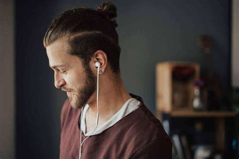 20 Man Bun Undercut Hairstyles for Men (2020 Guide) – Cool Men's Hair