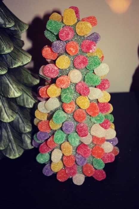 How to Make a Gumdrop Christmas Tree - Mom. Wife. Busy Life.