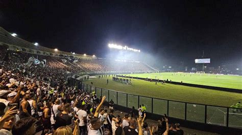 O Peso Da Torcida Vasco Se Apoia Em Sequ Ncia Decisiva De Jogos No Rio