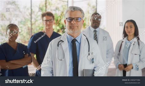 45 250 Positive Physician Images Stock Photos Vectors Shutterstock