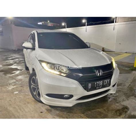 Mobil Suv Honda Hrv Bekas Tahun 2015 Tipe 1 8 Jbl Siap Pakai Surat