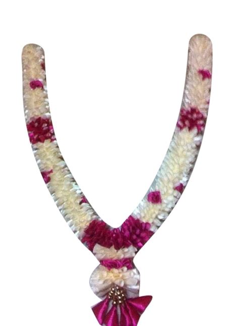 Satin Artificial Flowers Garland At Best Price In India