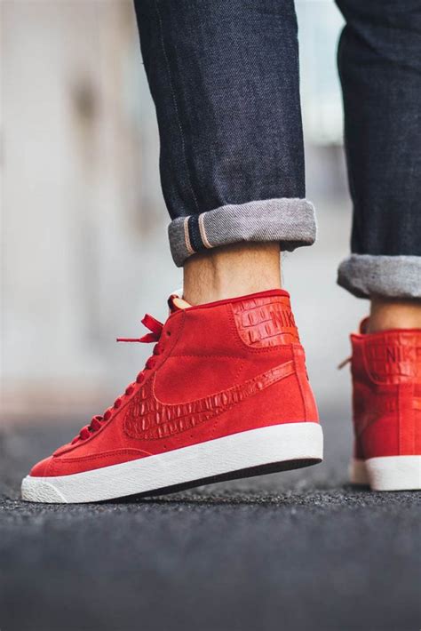 NIKE Blazer Mid Vintage Premium Red | SOLETOPIA