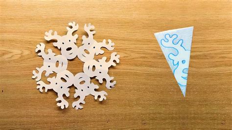 Необычная снежинка Олененок из бумаги Схема снежинки олени snowflake