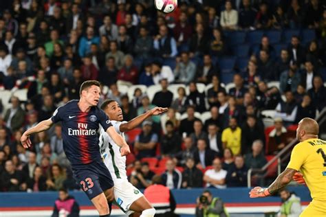 Psg Make Light Of Mbappe Neymar Absence In Parc Stroll Daily Times