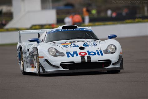 1997 Porsche 911 GT1 Evolution - Images, Specifications and Information