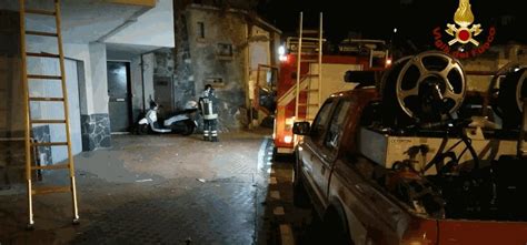 Savona Principio Di Incendio In Un Alloggio Della Villetta La Stampa