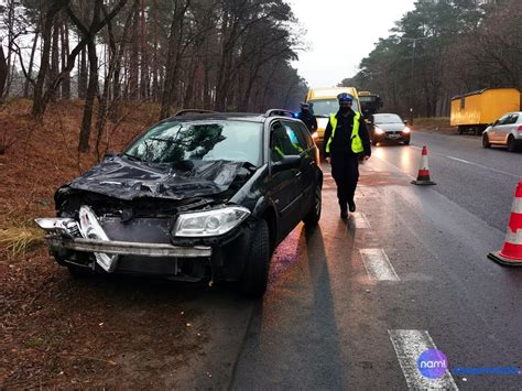 Wypadek We W Oc Awku Renault Wbi Si W Ty Dostawczaka Na Alei Jana