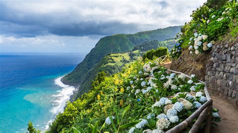 An Island-by-Island Guide to Portugal's Azores | Condé Nast Traveler