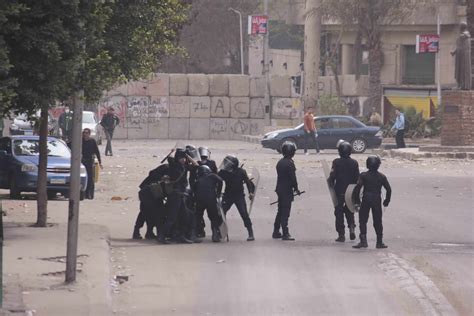 Arrests continue in Cairo - Dailynewsegypt