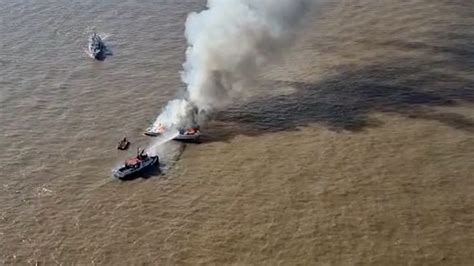 Se Incendi Un Barco En El R O De La Plata Infobae