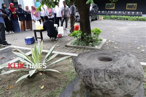 Berita Foto Melihat Konservasi Benda Cagar Budaya Di Museum Mpu Purwa