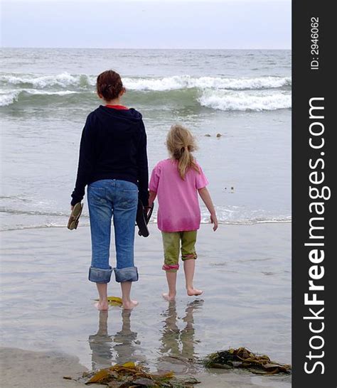 15 Sisters Feet Free Stock Photos StockFreeImages