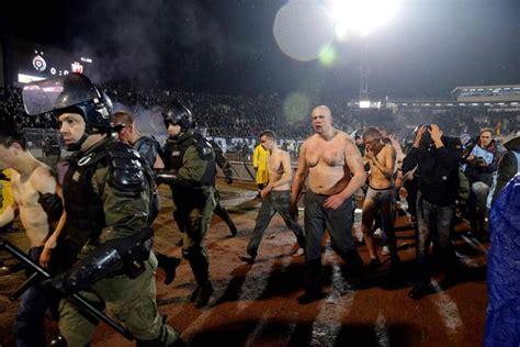 Sangue Al Derby Di Belgrado Ultr Partizan Si La Gazzetta Dello Sport