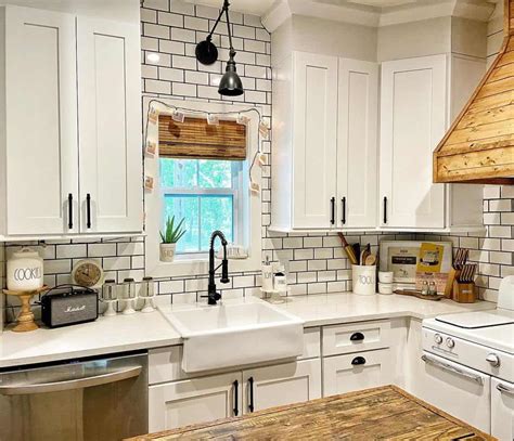 Farmhouse Kitchen With White Sink - Soul & Lane