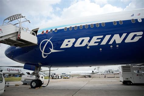 Flugzeugbauer Boeing Chef Will Unternehmen Mit Sanierungsplan