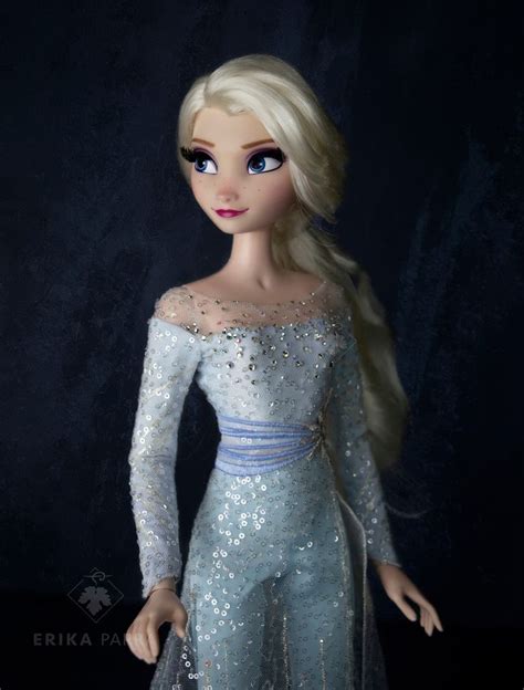 Elsa Travel Suit Dark Sea Outfit Frozen 2 Erika Parra Elsa