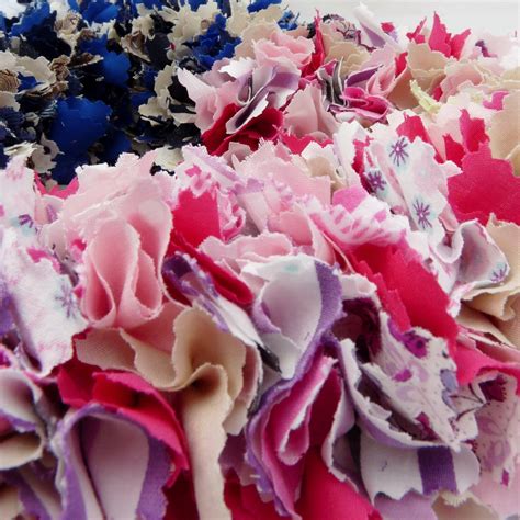 Lili June - Lili June updated their cover photo.