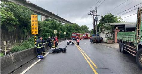 新北泰山驚爆死亡車禍！21歲男疑「天雨路滑」 擦撞護欄彈入排水溝內慘死 中天新聞網